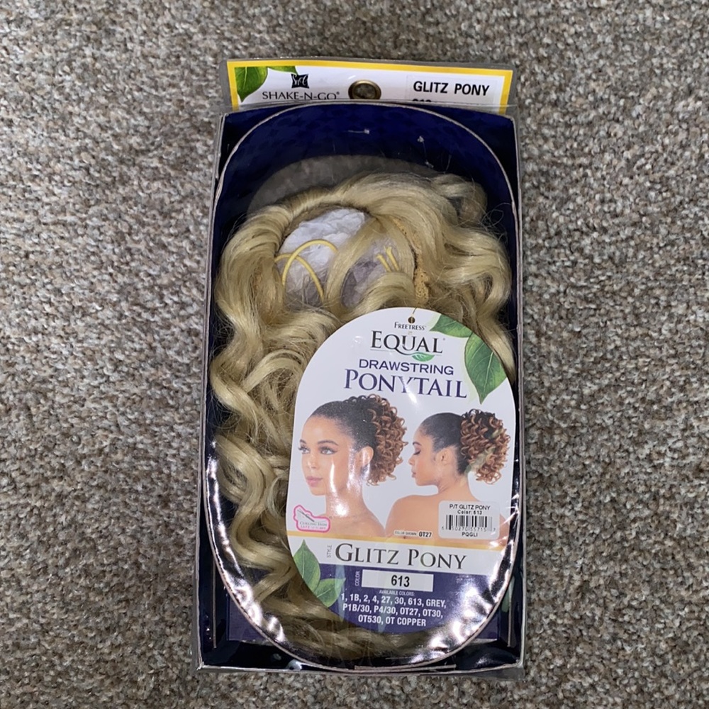 613 Equal Drawstring Ponytail